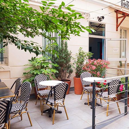 Ibis Styles Paris Batignolles Hotell Exteriör bild