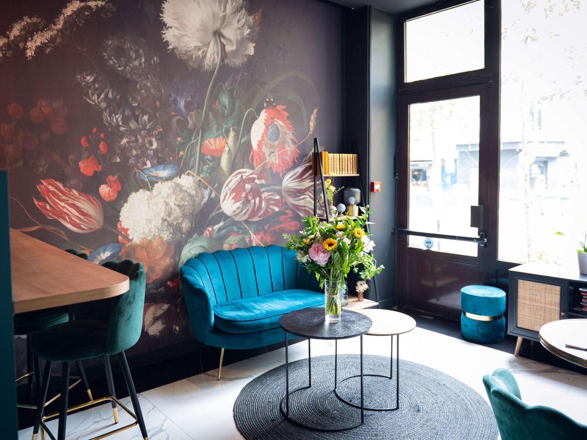Ibis Styles Paris Batignolles Hotell Exteriör bild