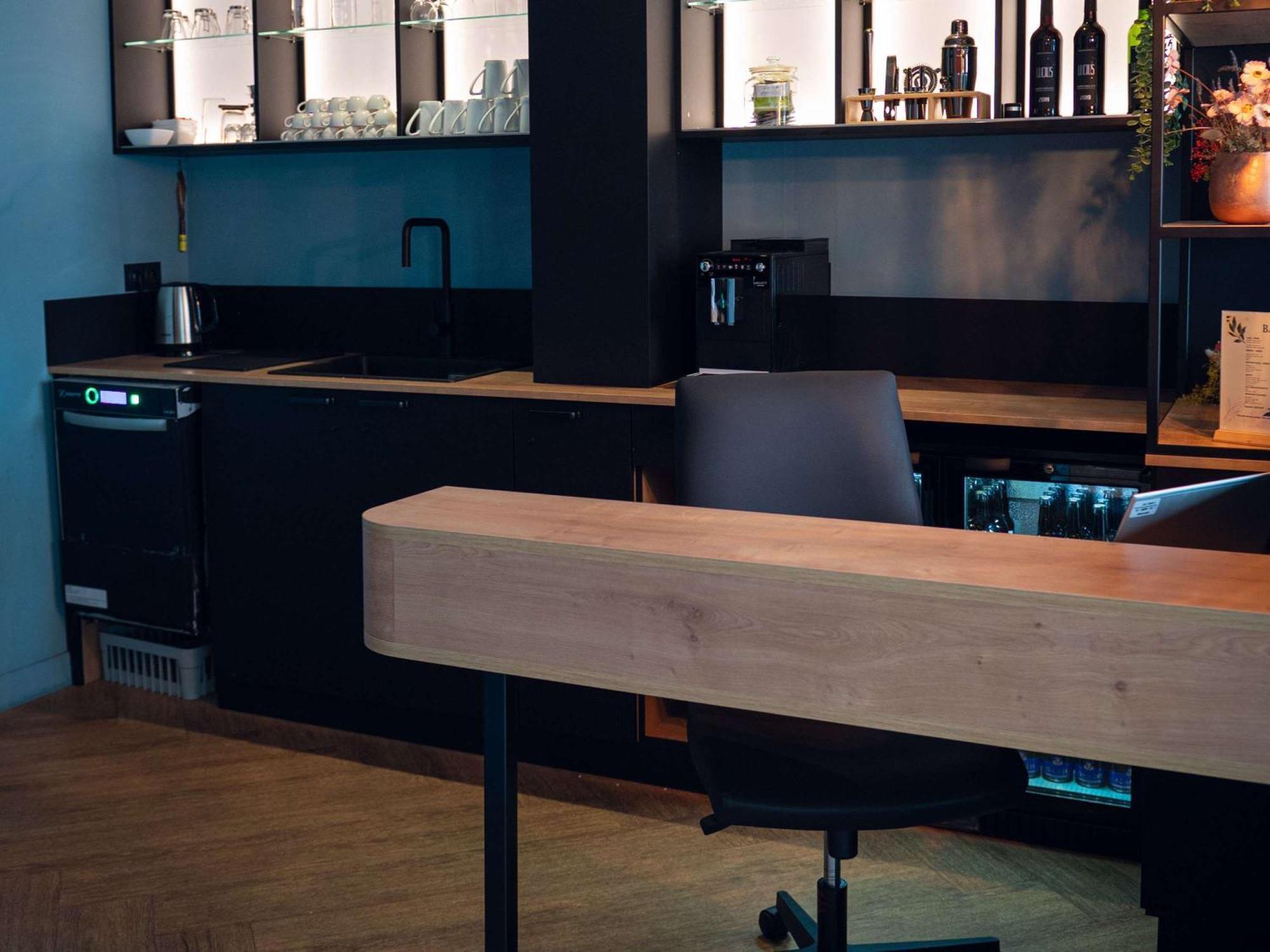 Ibis Styles Paris Batignolles Hotell Exteriör bild