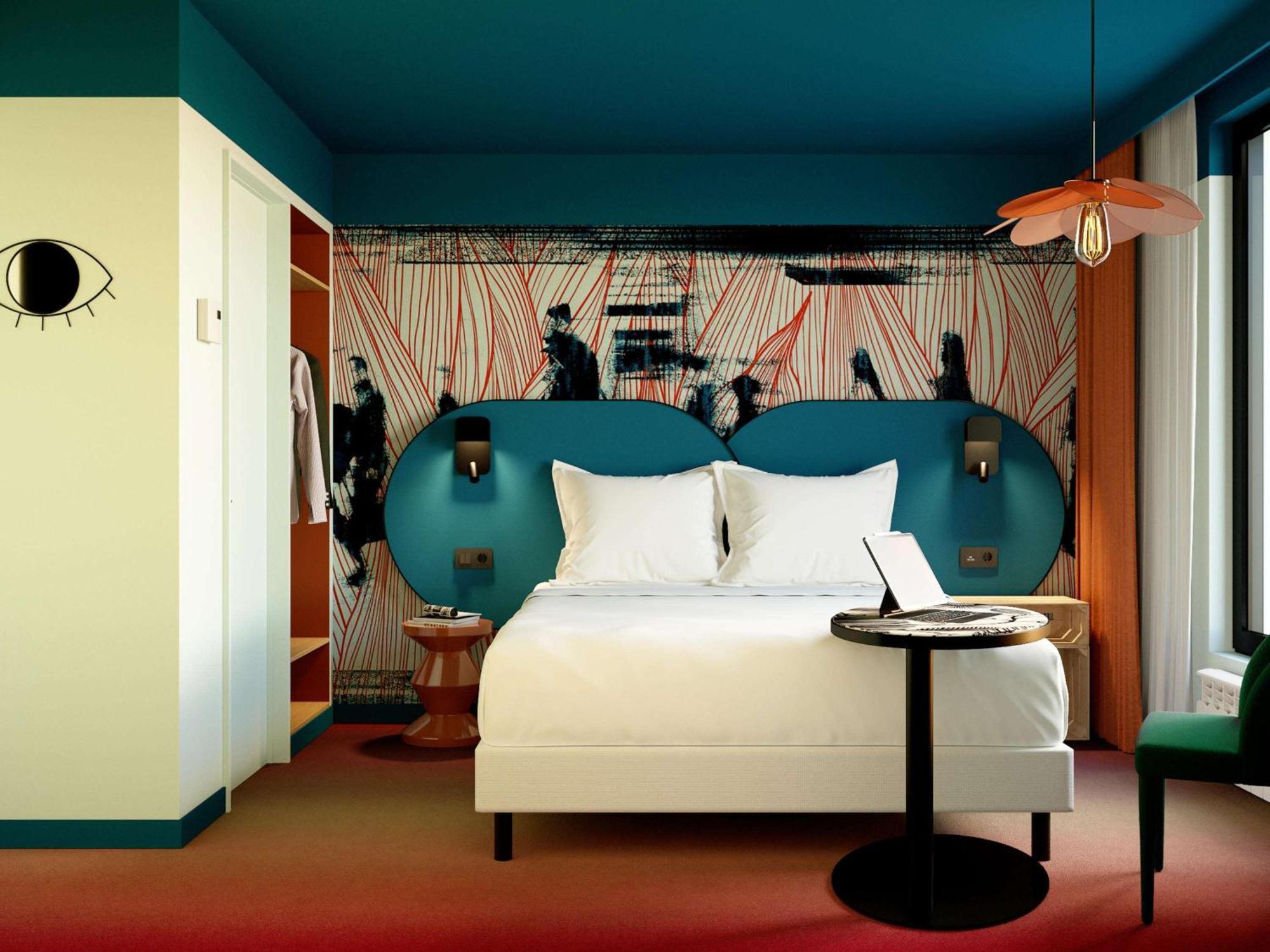 Ibis Styles Paris Batignolles Hotell Exteriör bild