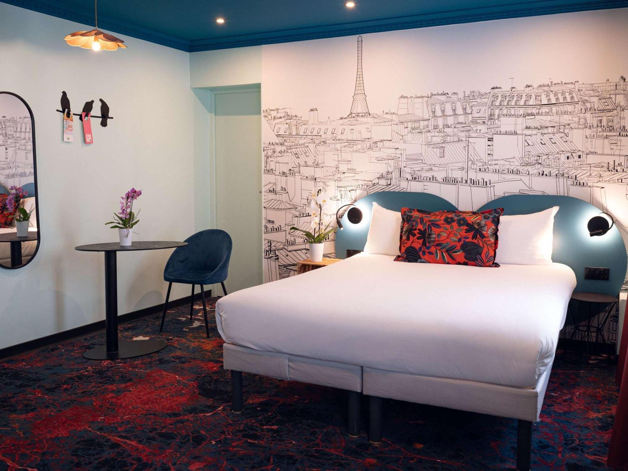 Ibis Styles Paris Batignolles Hotell Exteriör bild