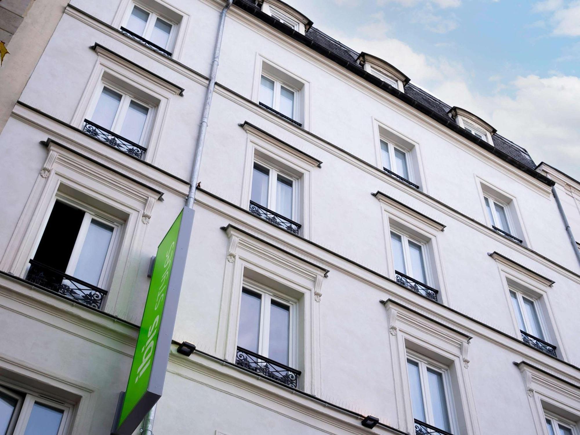 Ibis Styles Paris Batignolles Hotell Exteriör bild
