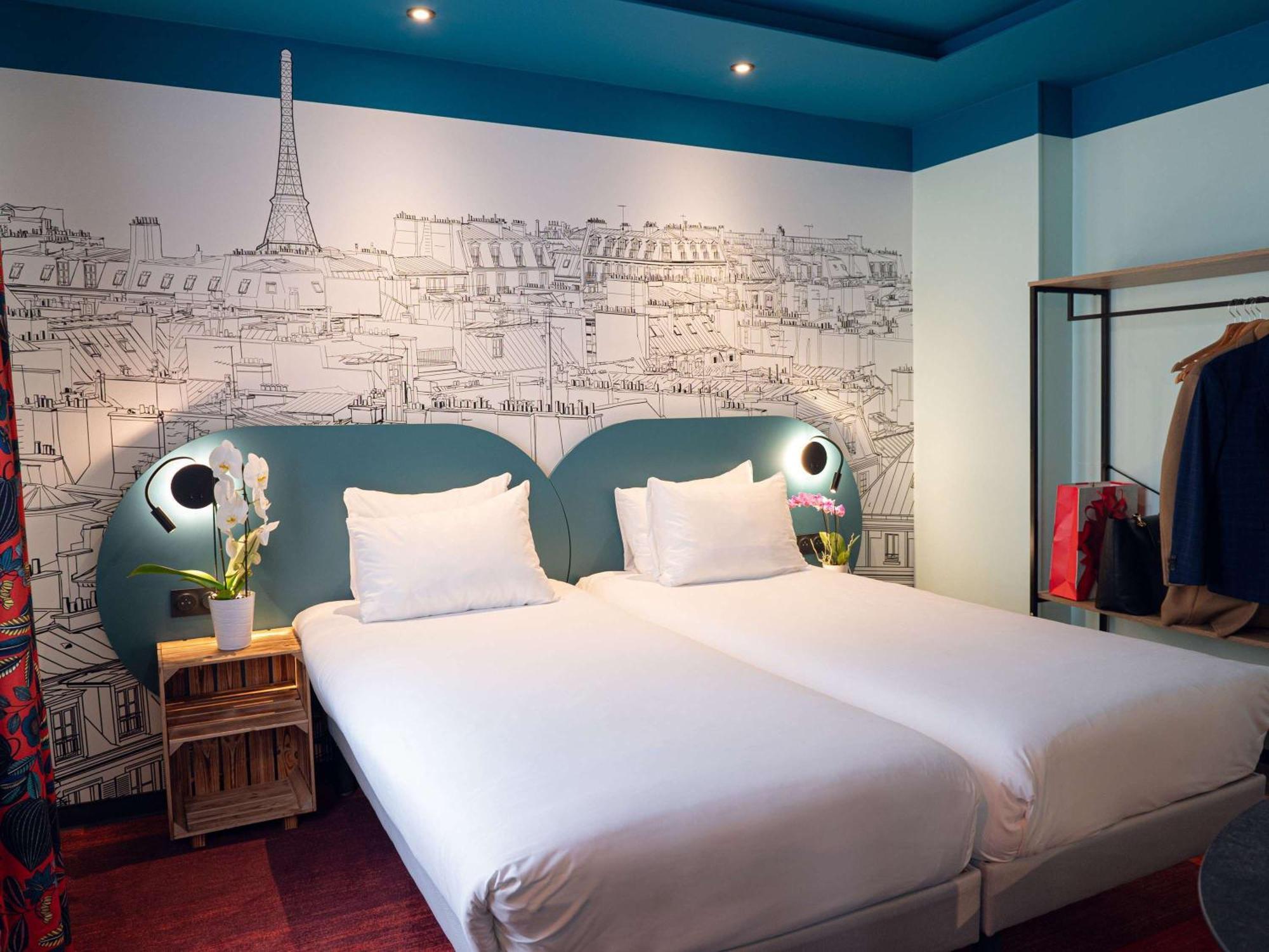 Ibis Styles Paris Batignolles Hotell Exteriör bild